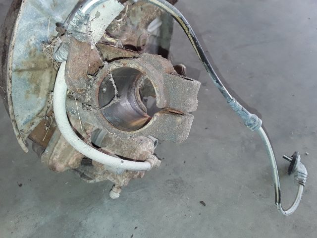 bontott SKODA YETI Jobb első Csonkállvány Kerékaggyal