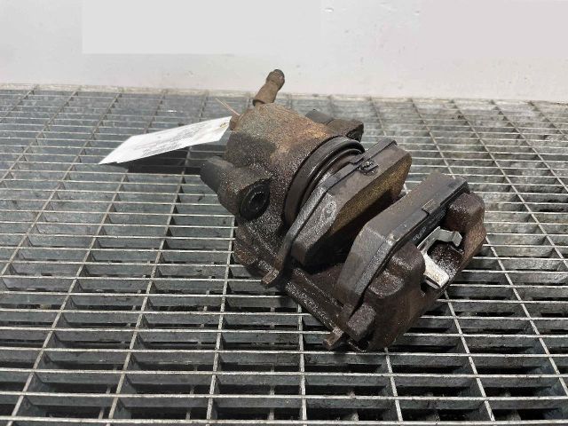 bontott SKODA YETI Jobb első Féknyereg Munkahengerrel