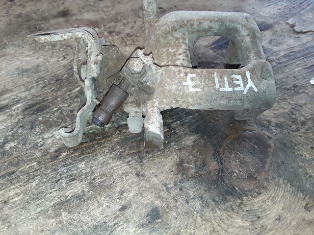 bontott SKODA YETI Jobb hátsó Féknyereg Munkahengerrel