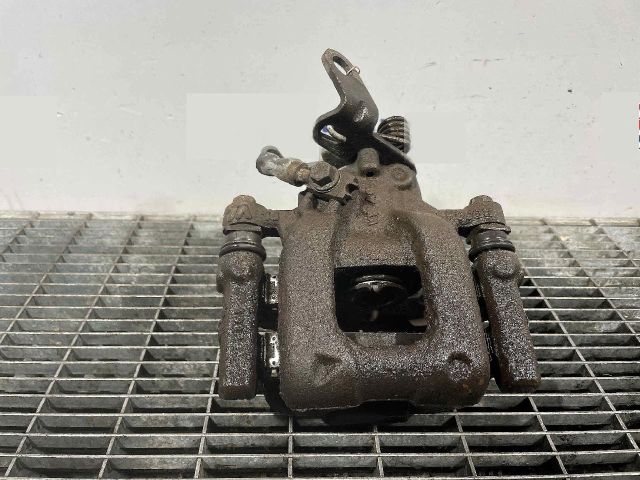 bontott SKODA YETI Jobb hátsó Féknyereg Munkahengerrel