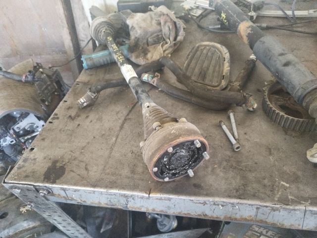 bontott SKODA YETI Jobb hátsó Féltengely