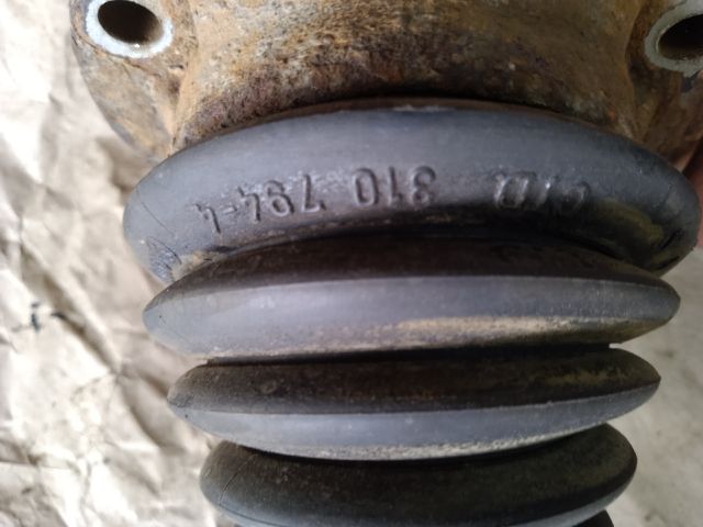 bontott SKODA YETI Jobb hátsó Féltengely