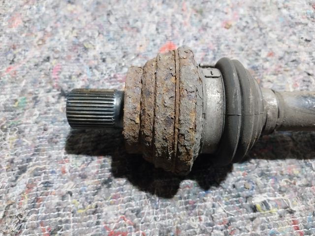 bontott SKODA YETI Jobb hátsó Féltengely