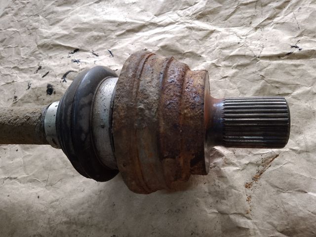 bontott SKODA YETI Jobb hátsó Féltengely