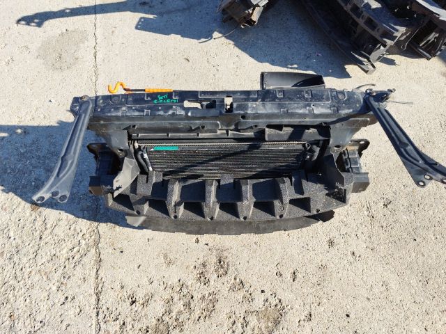 bontott SKODA YETI Komplett Homlokfal (Részeivel)