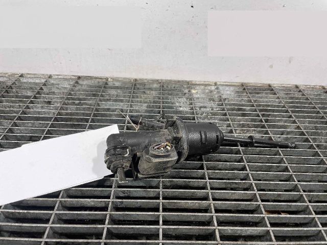 bontott SKODA YETI Kuplung Munkahenger