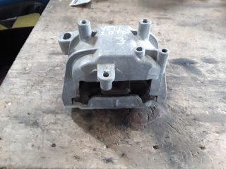 bontott SKODA YETI Motor Tartó Bak Jobb