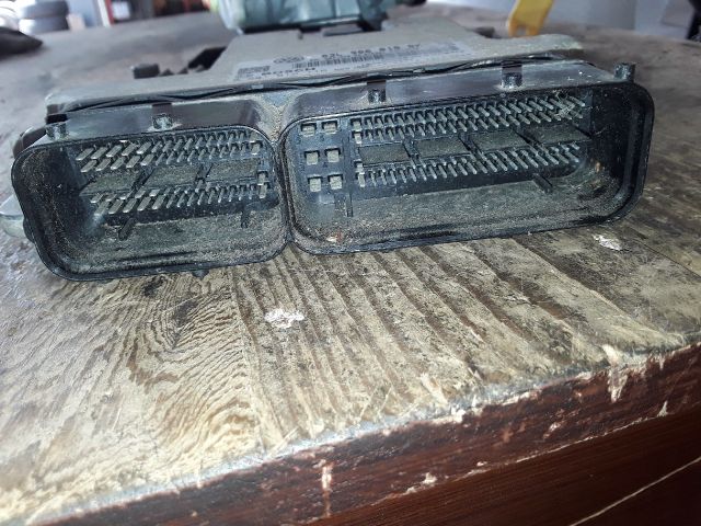 bontott SKODA YETI Motorvezérlő