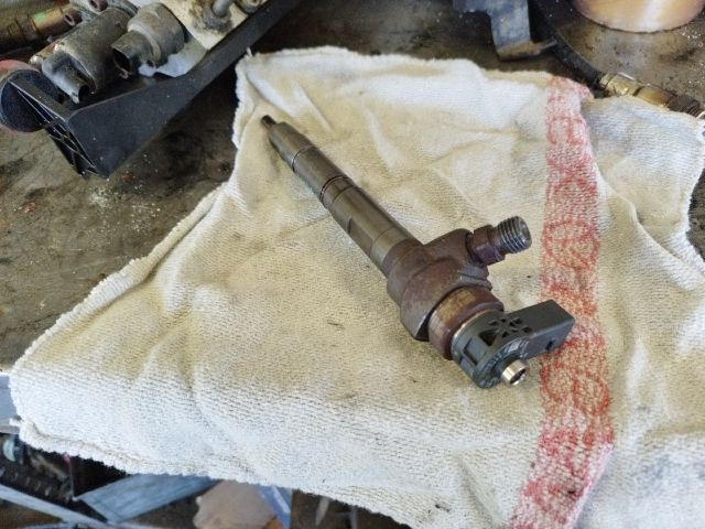 bontott SKODA YETI Porlasztó (1 db)