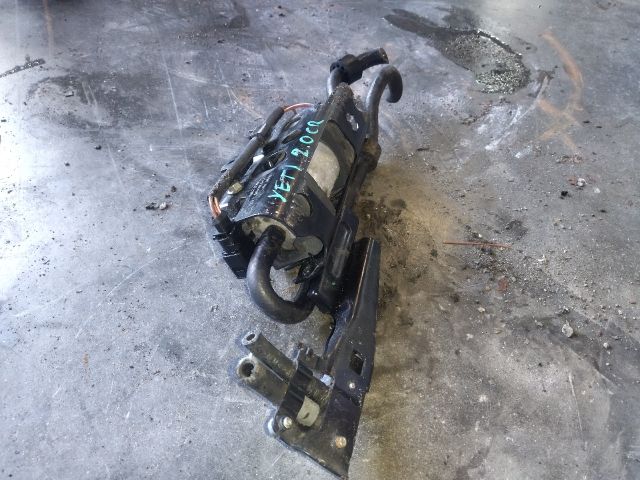 bontott SKODA YETI Üzemanyag Szivattyú