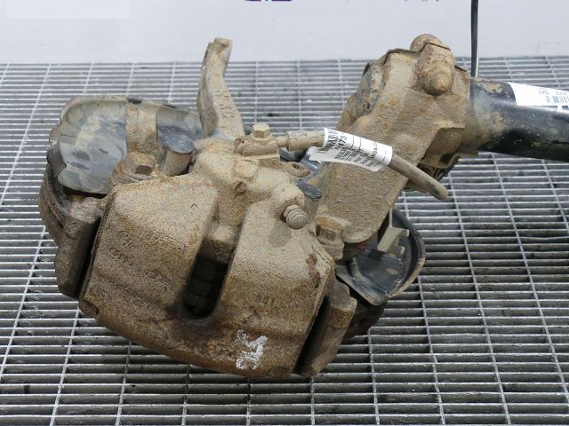 bontott SKODA YETI Bal első Féknyereg Munkahengerrel