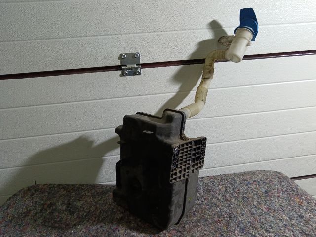 bontott SKODA YETI Ablakmosó Tartály