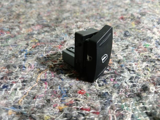 bontott SKODA YETI Bal első Ablakemelő Kapcsoló