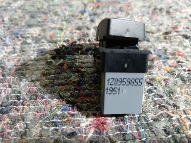 bontott SKODA YETI Bal első Ablakemelő Kapcsoló