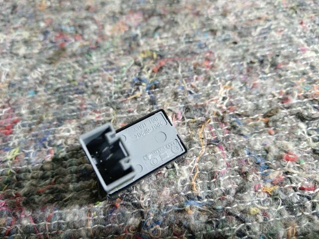 bontott SKODA YETI Bal első Ablakemelő Kapcsoló