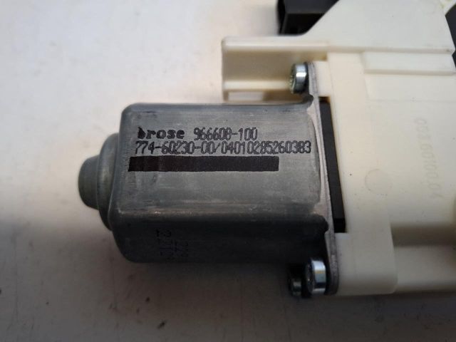 bontott SKODA YETI Bal első Ablakemelő Motor