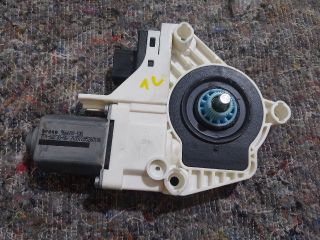 bontott SKODA YETI Bal első Ablakemelő Motor