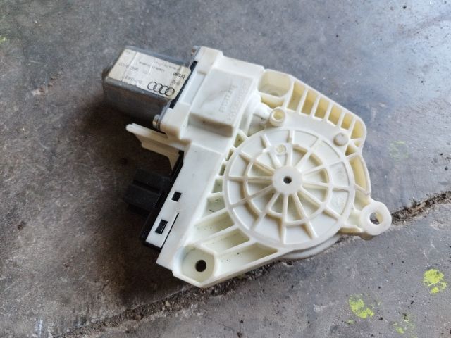 bontott SKODA YETI Bal első Ablakemelő Motor