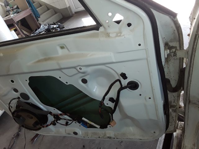 bontott SKODA YETI Bal első Ajtó (Üres lemez)