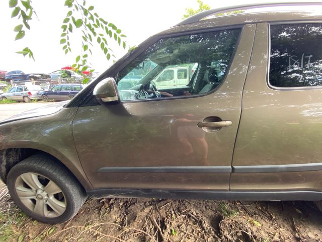bontott SKODA YETI Bal első Ajtó (Üres lemez)