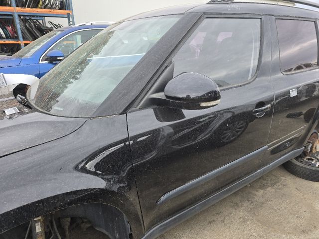 bontott SKODA YETI Bal első Ajtó (Üres lemez)