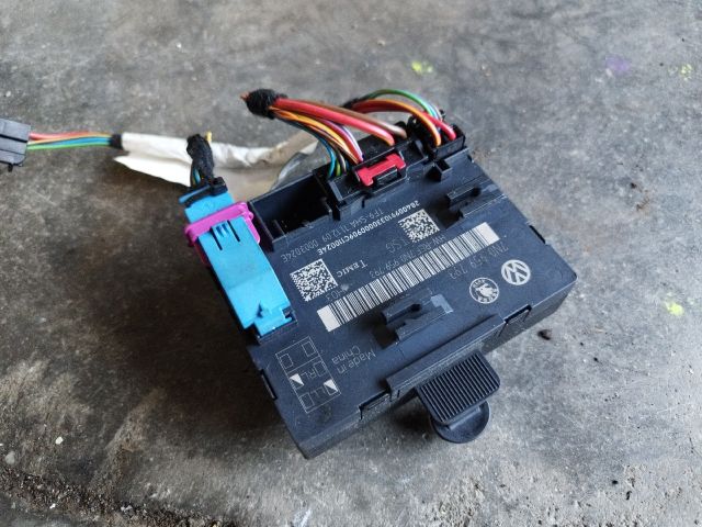 bontott SKODA YETI Bal első Ajtó Vezérlőegység