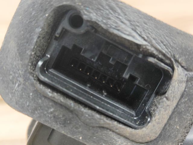 bontott SKODA YETI Bal első Ajtózár