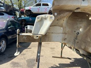 bontott SKODA YETI Bal első Negyed Karosszéria Csomag