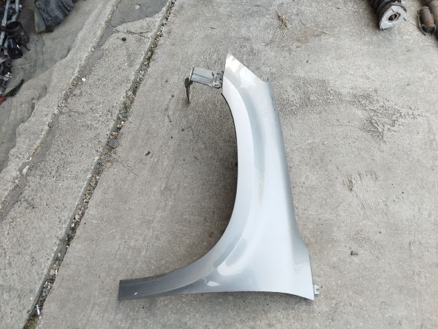 bontott SKODA YETI Bal első Sárvédő