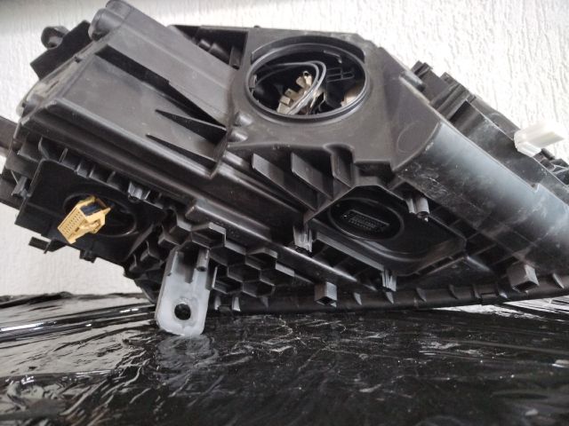 bontott SKODA YETI Bal Fényszóró