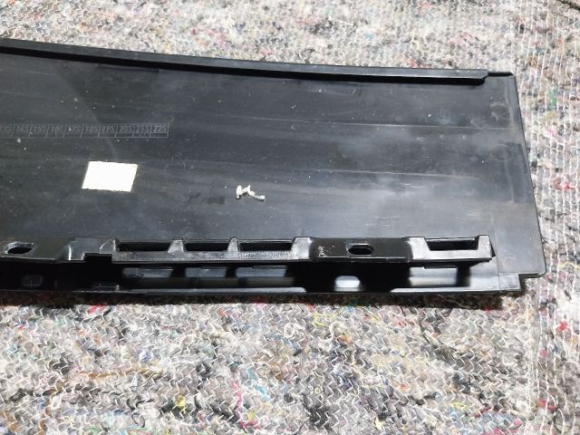 bontott SKODA YETI Bal hátsó Ablak Díszléc