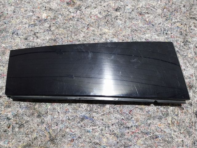 bontott SKODA YETI Bal hátsó Ablak Díszléc