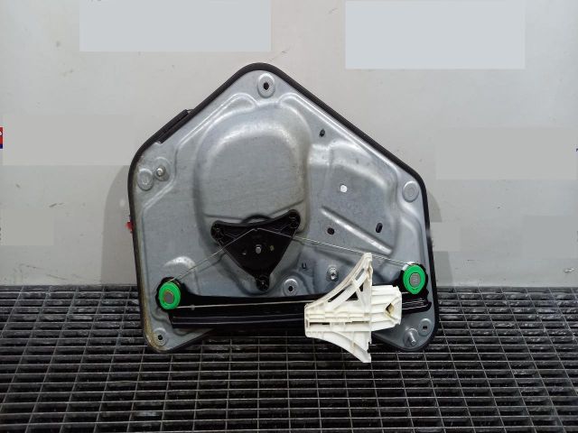 bontott SKODA YETI Bal hátsó Ablakemelő Szerkezet (Elektromos)