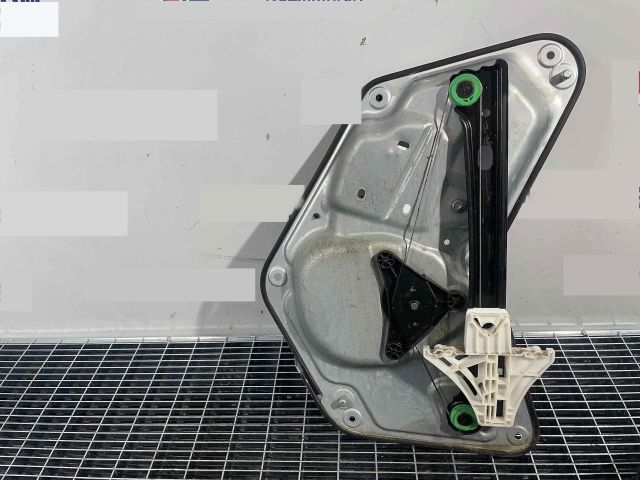 bontott SKODA YETI Bal hátsó Ablakemelő Szerkezet (Elektromos)