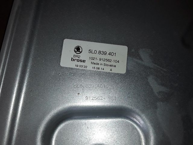 bontott SKODA YETI Bal hátsó Ablakemelő Szerkezet (Mechanikus)