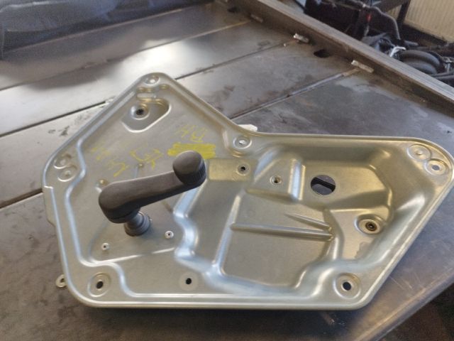 bontott SKODA YETI Bal hátsó Ablakemelő Szerkezet (Mechanikus)