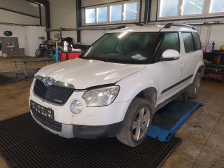 bontott SKODA YETI Bal hátsó Ablakvezető Gumi