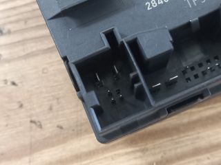 bontott SKODA YETI Bal hátsó Ajtó Vezérlőegység