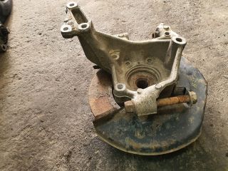 bontott SKODA YETI Bal hátsó Csonkállvány Kerékaggyal