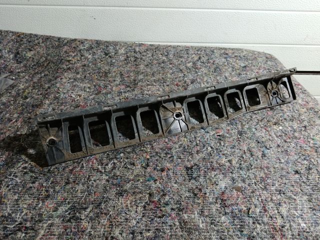 bontott SKODA YETI Bal hátsó Oldal Lökhárító Tartó (Műanyag)