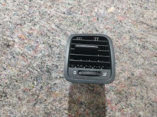 bontott SKODA YETI Bal Szellőző