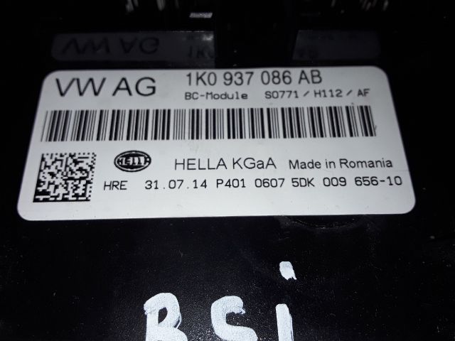 bontott SKODA YETI Biztosítéktábla Utastér