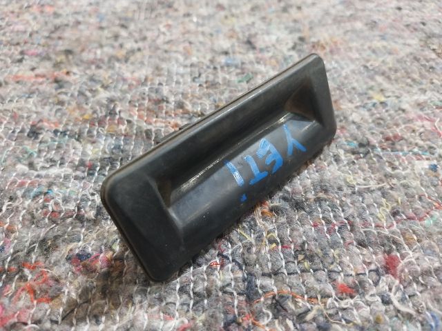 bontott SKODA YETI Csomagtérajtó Kilincs