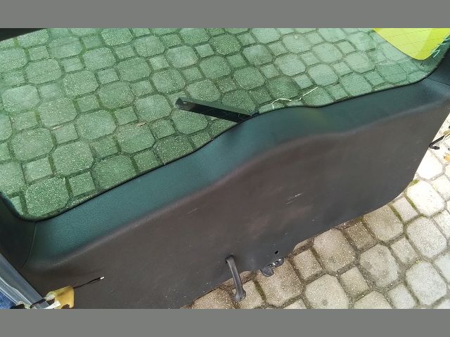 bontott SKODA YETI Csomagtérajtó (Részeivel)