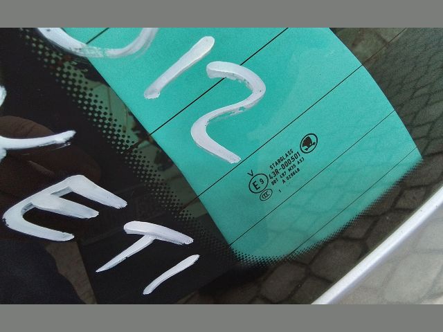 bontott SKODA YETI Csomagtérajtó (Részeivel)