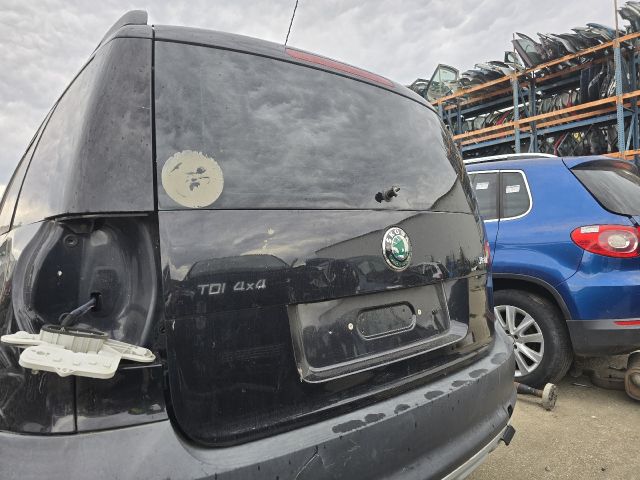 bontott SKODA YETI Csomagtérajtó (Üres lemez)