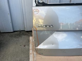 bontott SKODA YETI Csomagtérajtó (Üres lemez)