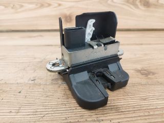 bontott SKODA YETI Csomagtérajtó Zárszerkezet