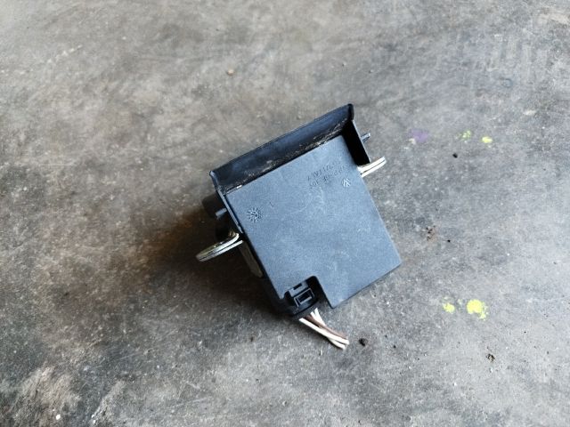 bontott SKODA YETI Csomagtérajtó Zárszerkezet