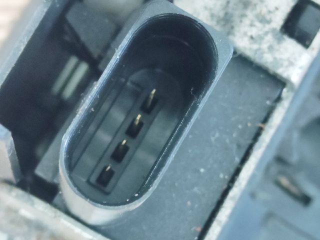 bontott SKODA YETI Csomagtérajtó Zárszerkezet